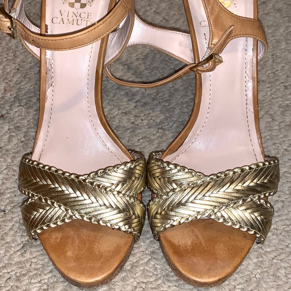 Vince Camuto stunningly sparkly shoes - Picture 5 of 7